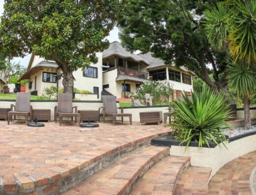 Winelands Villa Guesthouse & Cottages